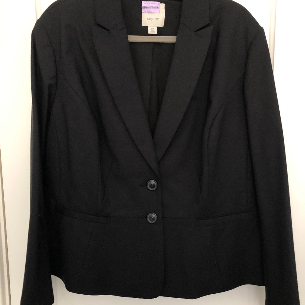 Closet CLOSING tomorrow! Sejour Black Suit Jacket